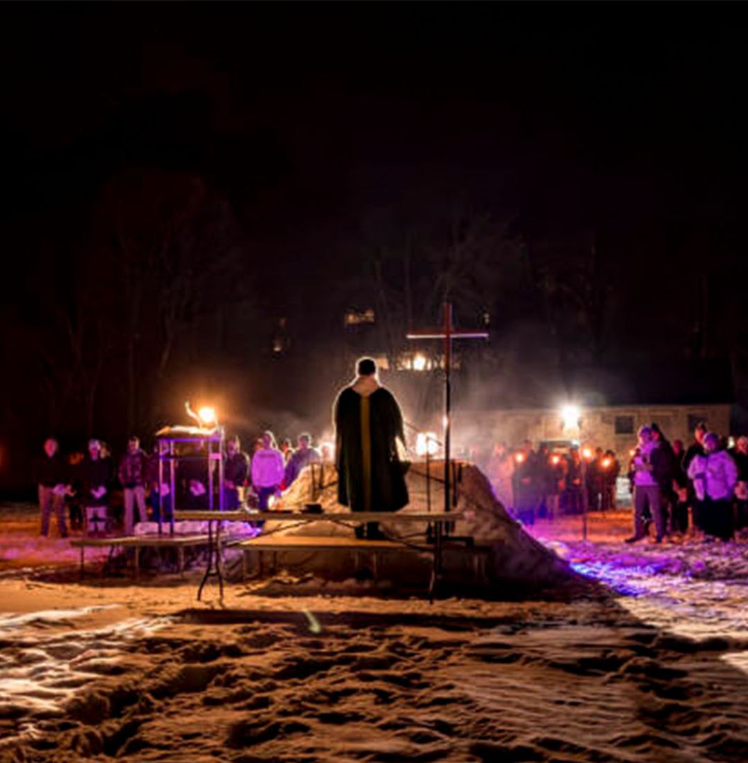 Main image of the news Ice Mass brings over 400 members of CSB and SJU community to