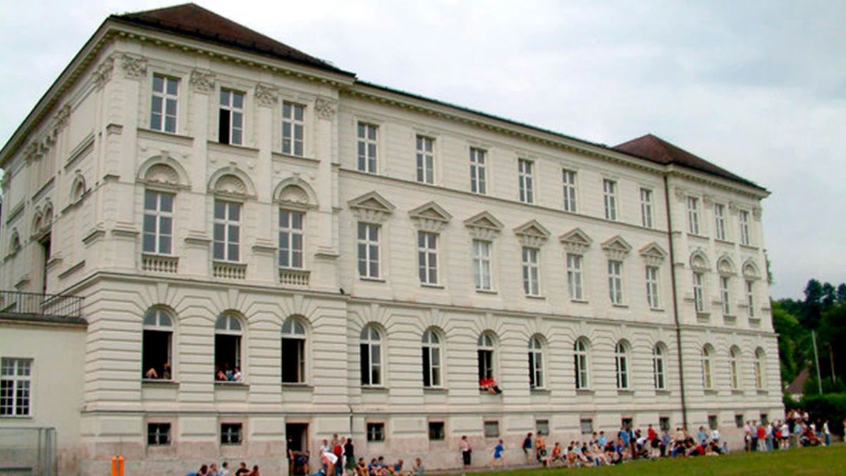School Stiftsgymnasium Kremsmünster