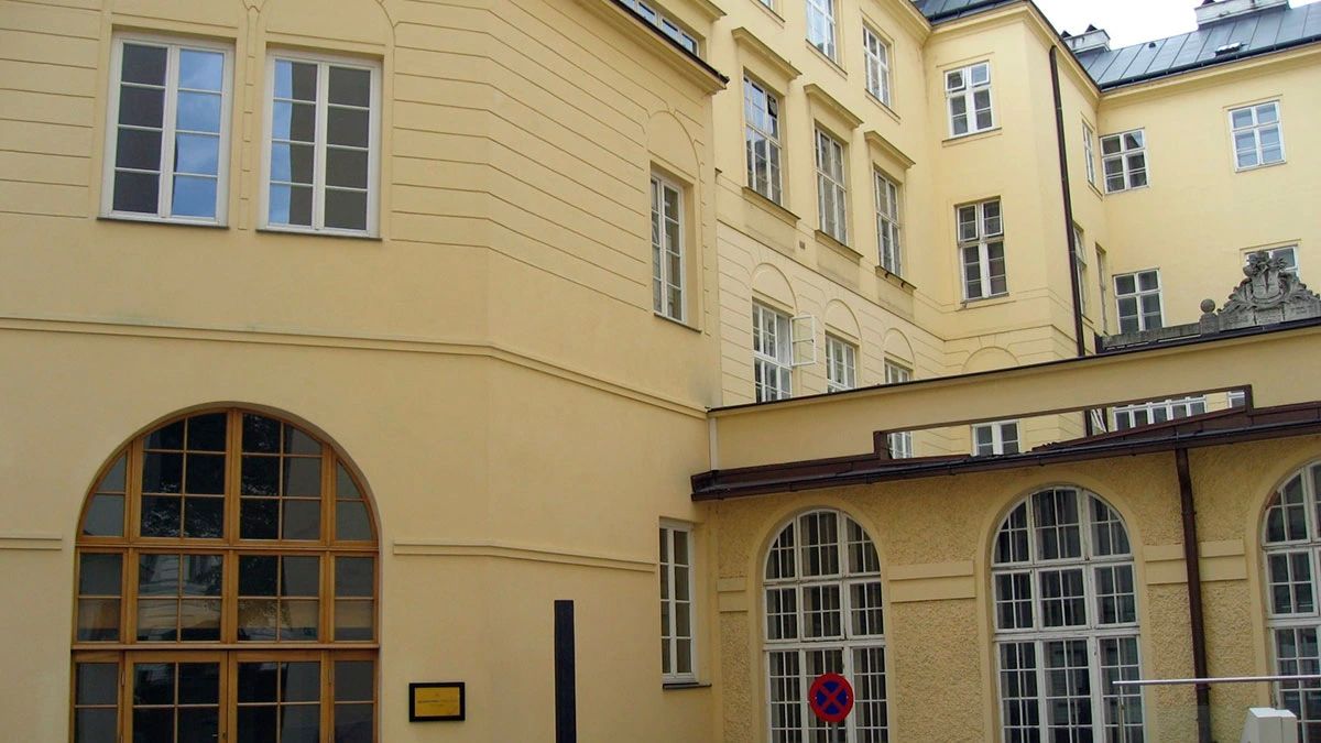 School Schottengymnasium, Wien