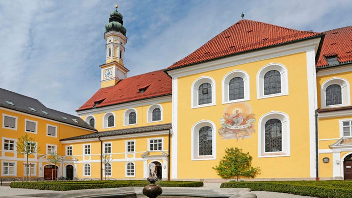 School Gymnasium Seligenthal