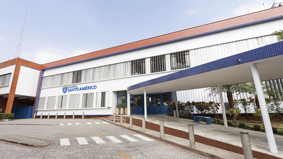 School Colégio Santo Américo