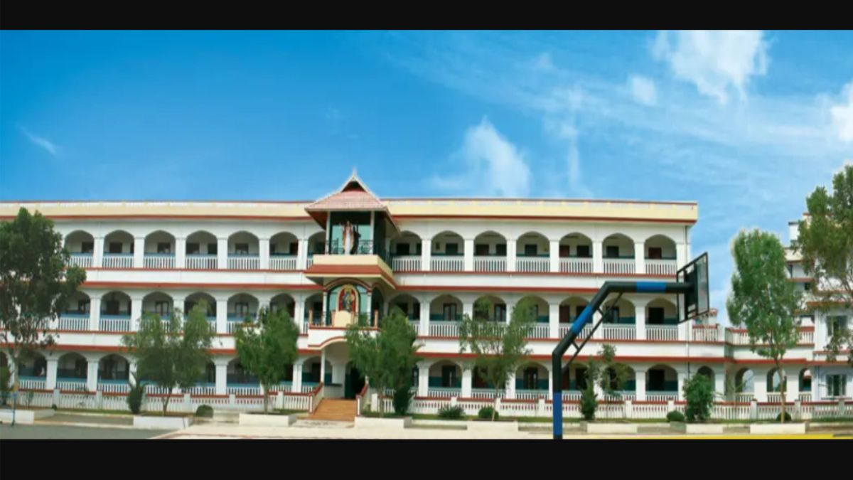 School St. Kuriakose Public School